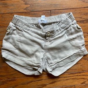 Linen maternity shorts